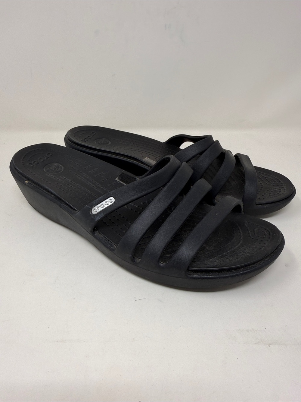 Crocs Rhonda wedge sandals in black, women’s size 9